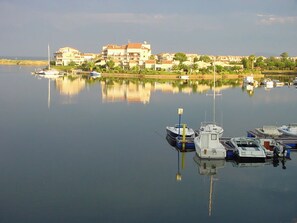 Marina - Apartment, quiet sea view in Marina, 10 min walk from the beach (Saint-Cyprien)