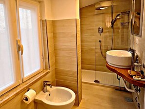 Bathroom - Residenza Delfina (Canale Monterano)