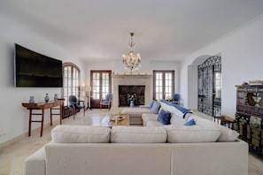 Villa, Mehrere Schlafzimmer | Wohnzimmer