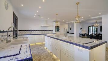 Vil·la, diversos dormitoris | Interior