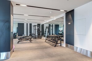Fitness facility - Stylish New Apt, Minutes from Downtown Dubai (Business Bay)