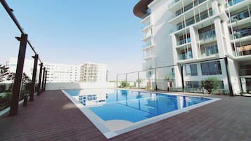 Kolam renang outdoor