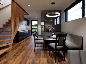 House | 3 bedrooms, desk