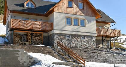 Cosy apartment for 6 guests with WIFI, TV, patio and panoramic view