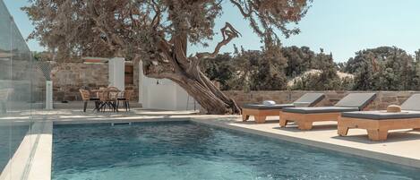 Außenpool (je nach Saison geöffnet)