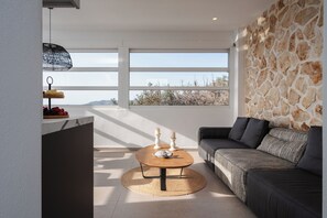 In-room safe, blackout curtains, iron/ironing board, free WiFi - Ammolofos (Naxos)