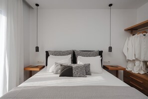 In-room safe, blackout curtains, iron/ironing board, free WiFi - Ammolofos (Naxos)