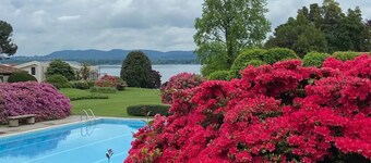 Lèsia Oasis - The House on the Lake - beach and pool