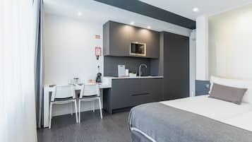 9 chambres, fer et planche Ă  repasser, Wi-Fi, draps fournis