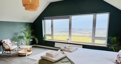 Tregaron - family holiday home