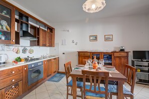 Apartment | 2 bedrooms - Julia s House With Lakeview (Toscolano Maderno)