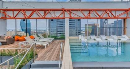 Stunning CozySuites on Elm St. 11