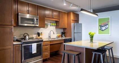 Stunning CozySuites on Elm St. 11