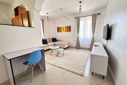 Nyali 1BR/hot shower