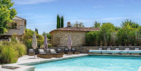 A heated pool - Loggia 11 Platane | Résidence Les Petitons (Oppède)