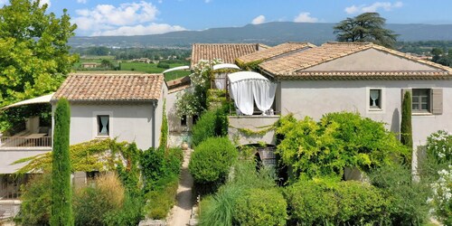 Loggia 2 Glycine | Résidence Les Petitons