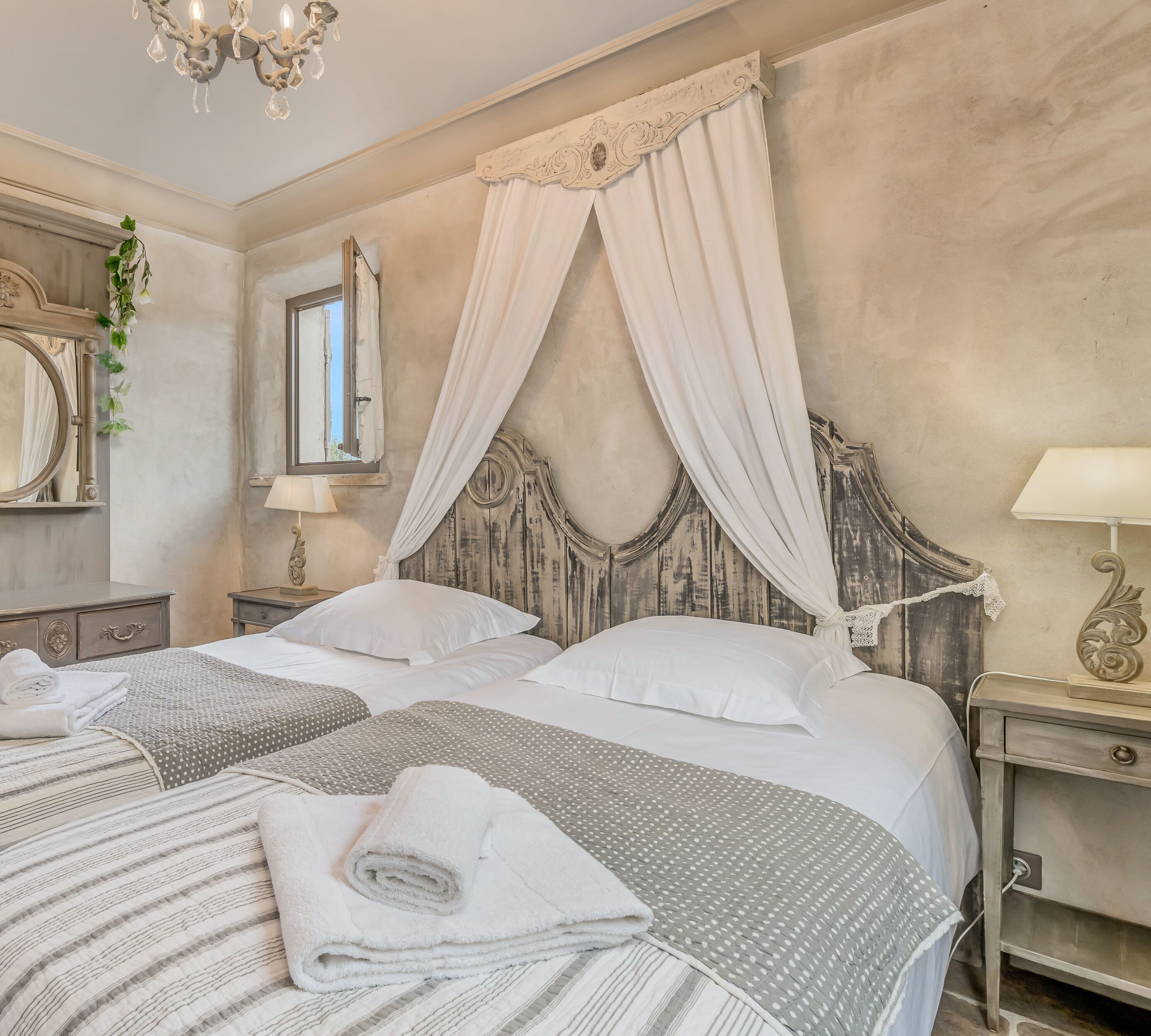 2 多间卧室、熨斗/熨衣板、旅行婴儿床、WiFi