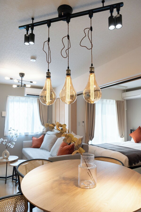 Classic Apartment | In-room dining