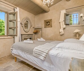 2 bedrooms, iron/ironing board, travel cot, WiFi - Loggia 5 Rosier | Résidence Les Petitons (Oppède)