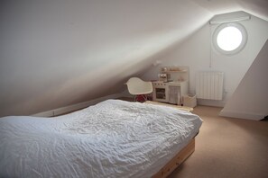 3 chambres, fer et planche Ă repasser, accĂšs au Wi-Fi (inclus)