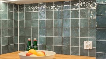 Classic Studio Suite | Private kitchenette