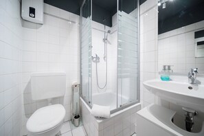 Deluxe-Apartment, Küche | Badezimmer