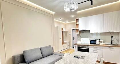 Stylish 2 Room Apartment with Stunning City Views - Comfort city 79 - QONAQ