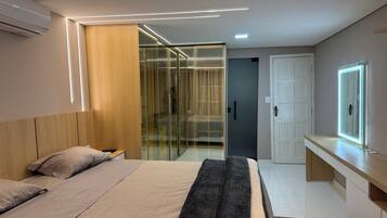 3 chambres, coffres-forts dans les chambres, bureau