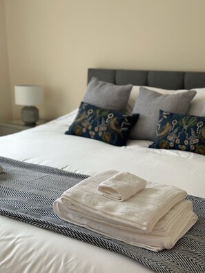 5 bedrooms, iron/ironing board, travel crib, WiFi