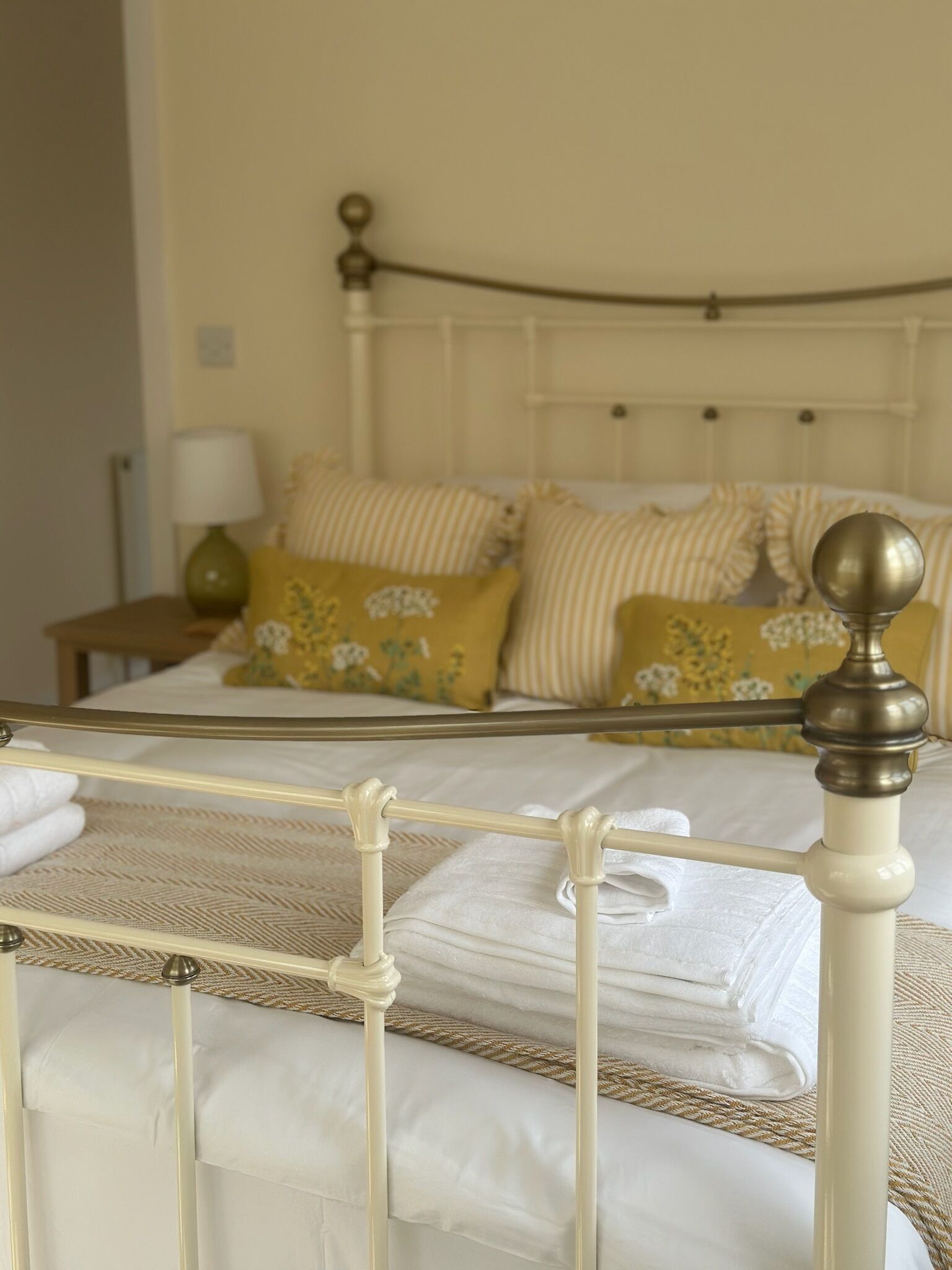 5 bedrooms, iron/ironing board, travel cot, WiFi