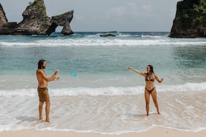 Beach nearby, white sand - The Yellow Door Spa & Retreat Houses  (Penida Island)