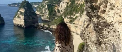 Vista para praia/oceano