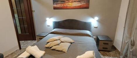 1 bedroom, iron/ironing board, bed sheets