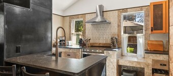 Lamme 22 - your home in the heart of Bozeman! 30 Night Minimum