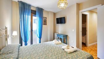 2 slaapkamers, een strijkplank/strijkijzer, wifi, beddengoed