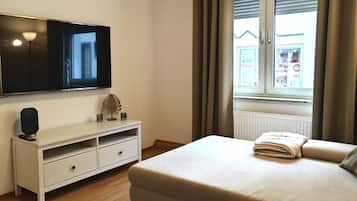 2 Schlafzimmer, Bügeleisen/Bügelbrett, Reisekinderbett, kostenloses WLAN