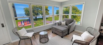 Cozy 1-bedroom waterfront condo in peaceful Port Clinton