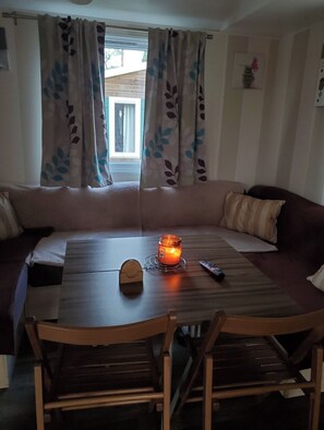 Smart TV - Mobile home 6 persons (La Boissière-de-Montaigu)