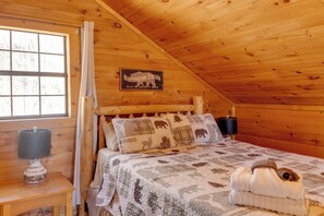 Interior - Private Hot Tub & Game Room: Mountain Retreat! (Sevierville)