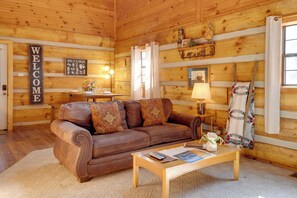 Apartment (0 Bedroom) | Interior