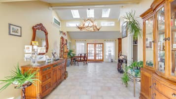 Villa (3 Bedrooms) | Interior