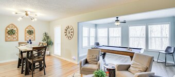 Walk to Lake & Pool: Hot Springs Village Getaway