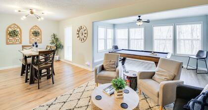 Walk to Lake & Pool: Hot Springs Village Getaway
