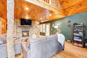 House (2 Bedrooms) | Interior