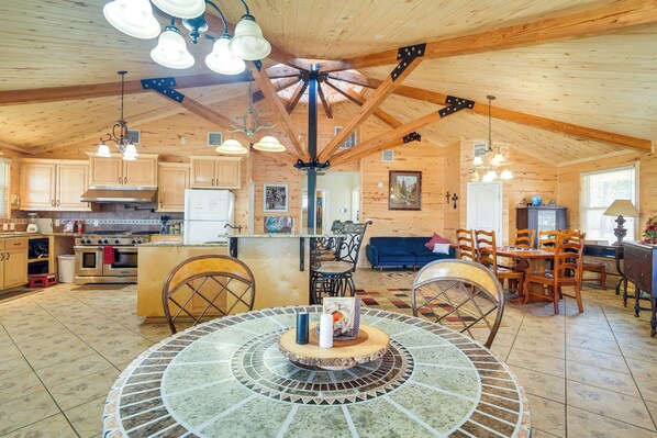House (3 Bedrooms) | Interior - Fire Pit, Views: Lakefront Toledo Bend Retreat! (Many)