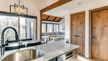 Hus (3 Bedrooms) | Interiör