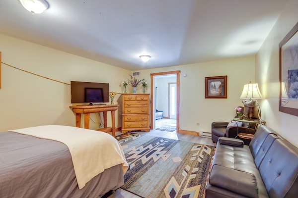 Spacious Yellowstone River Retreat W/ Trails! - Emigrant, MT