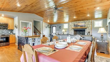 Talo (5 Bedrooms) | Sisätilat