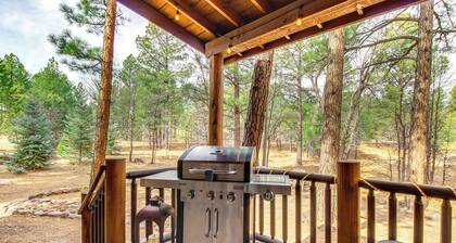 Outdoor Oasis: Family-friendly Cabin in Show Low!
