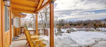 6 Mi to Chico Hot Springs: Villa w/ River Access